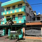 Oyo 92675 Hotel Rosna